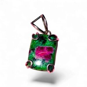 Gorgeous RUBY ZOISITE .925 Pendant